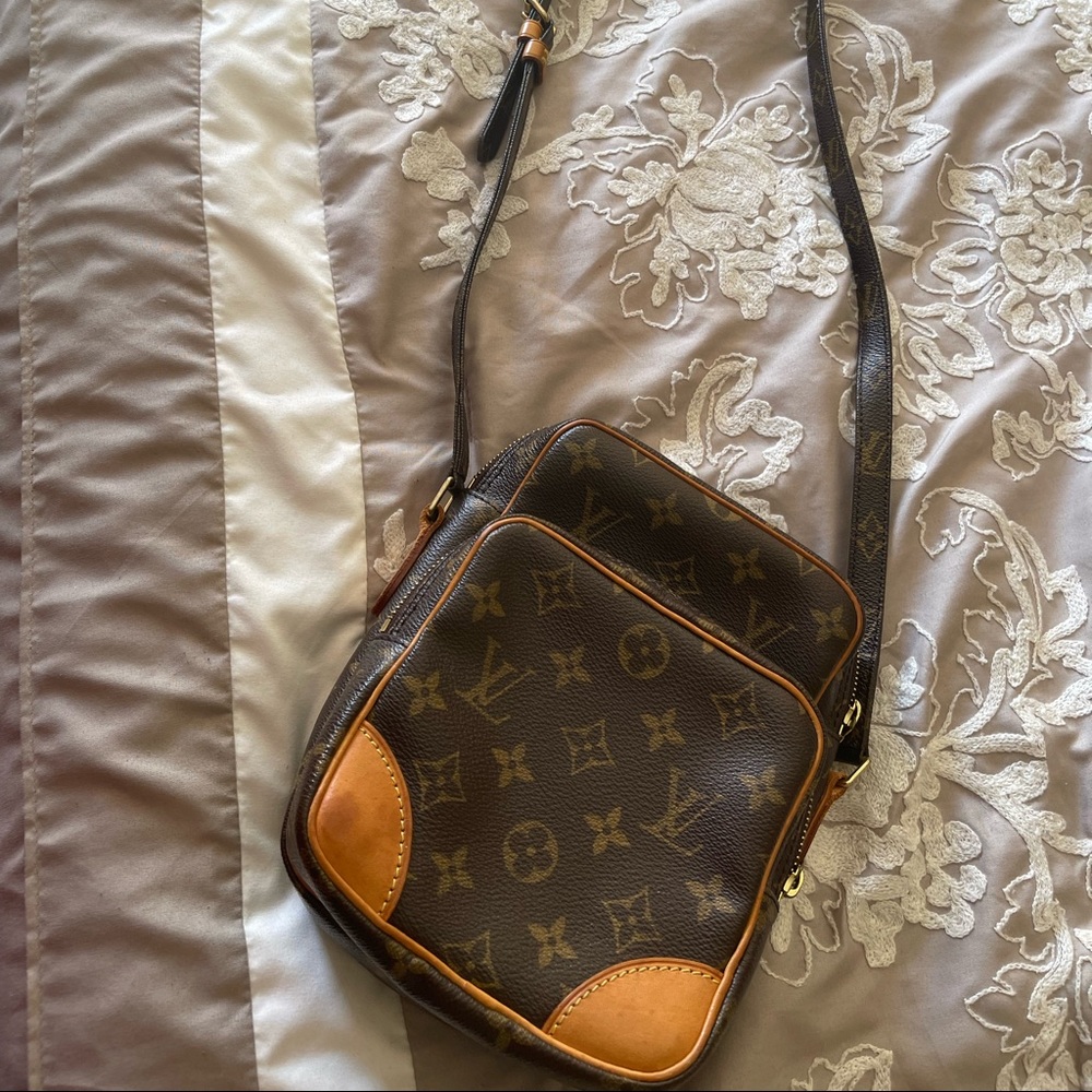 Louis Vuitton Crossbody